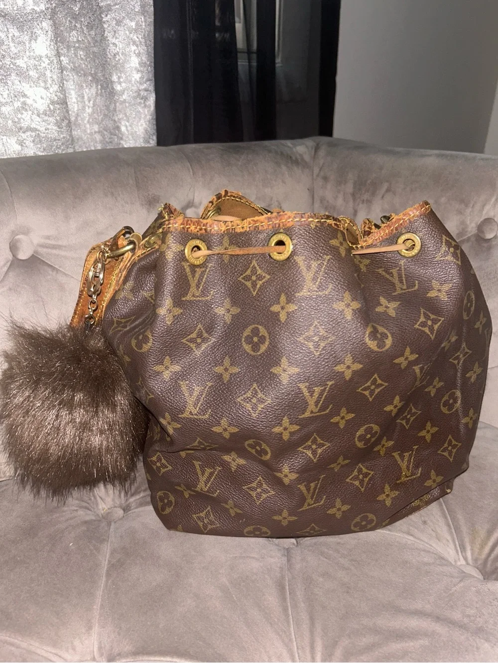 Louis Vuitton Noe Bucket Bag - Picture 2 of 2